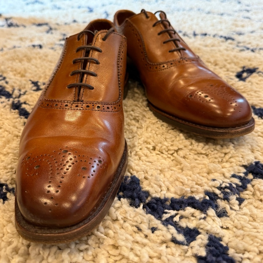 Allen Edmonds Brown Leather Oxford Shoes with Broguing - Picture 3 of 7